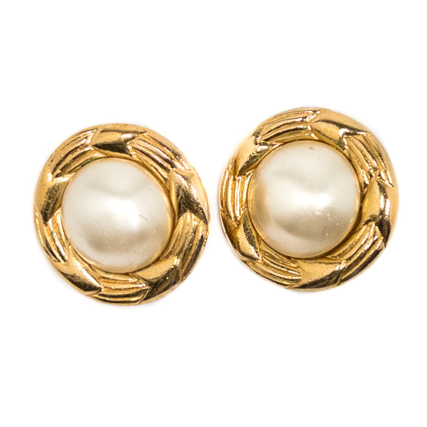 Chanel Pearl Clip Earrings Vintage