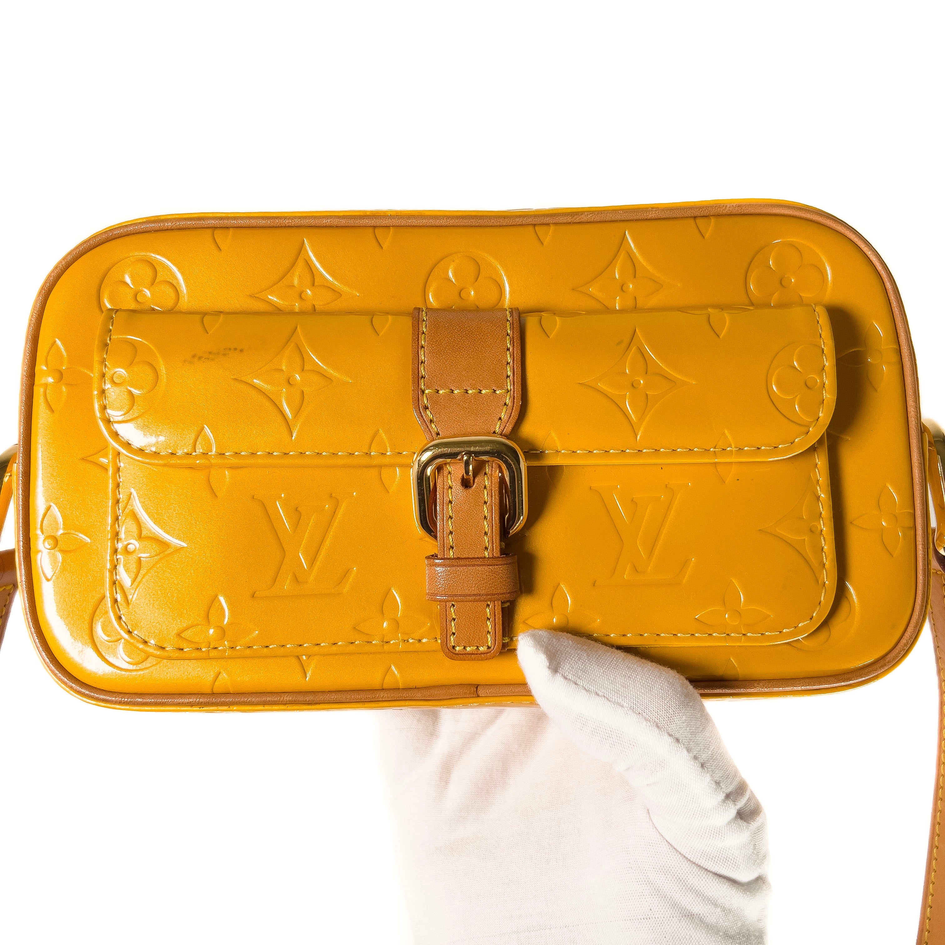 Vintage Louis Vuitton Monogram Christie Juliette Pochette Monogram Vernis Yellow M91108