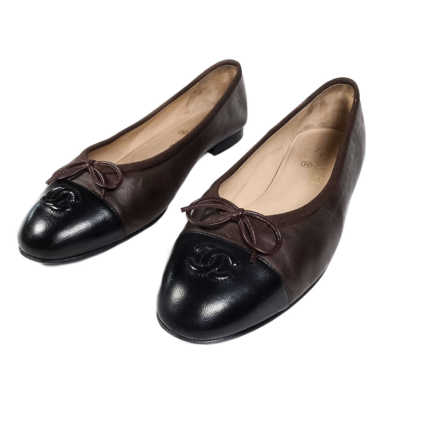 Vintage Chanel Brown Ballerina with Black CC Cap Toe 40,5