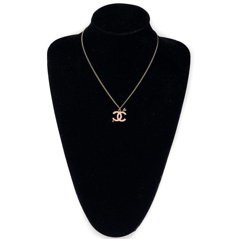 simple gold chanel necklace