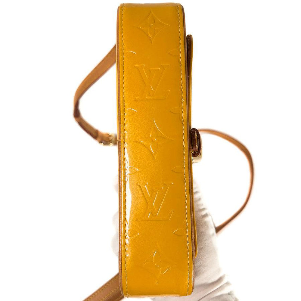 Christie leather crossbody bag Louis Vuitton Yellow in Leather
