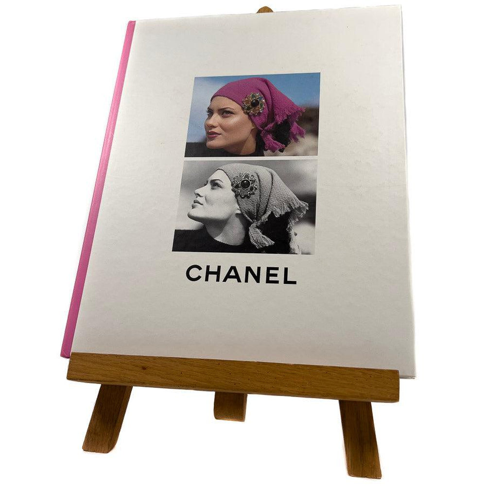 Vintage Chanel Prints Collection Automne/Hiver Sylt 1995 - 1996 Catalogue